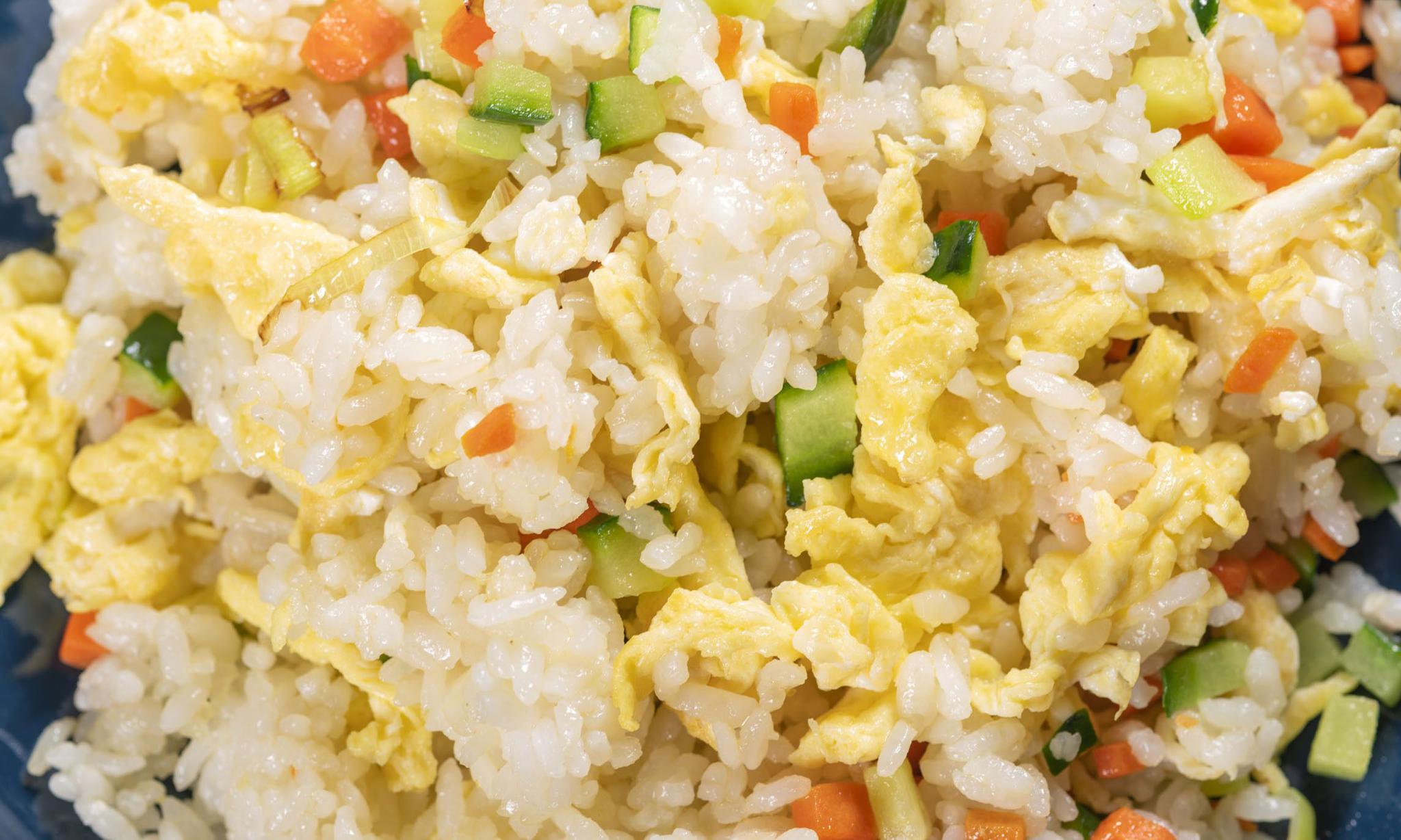 米饭吃不完怎么办？这样做剩饭变美食，再也不浪费了