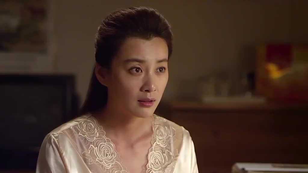 平凡岁月沙溢和张朵朵正商量着突然有人来敲门