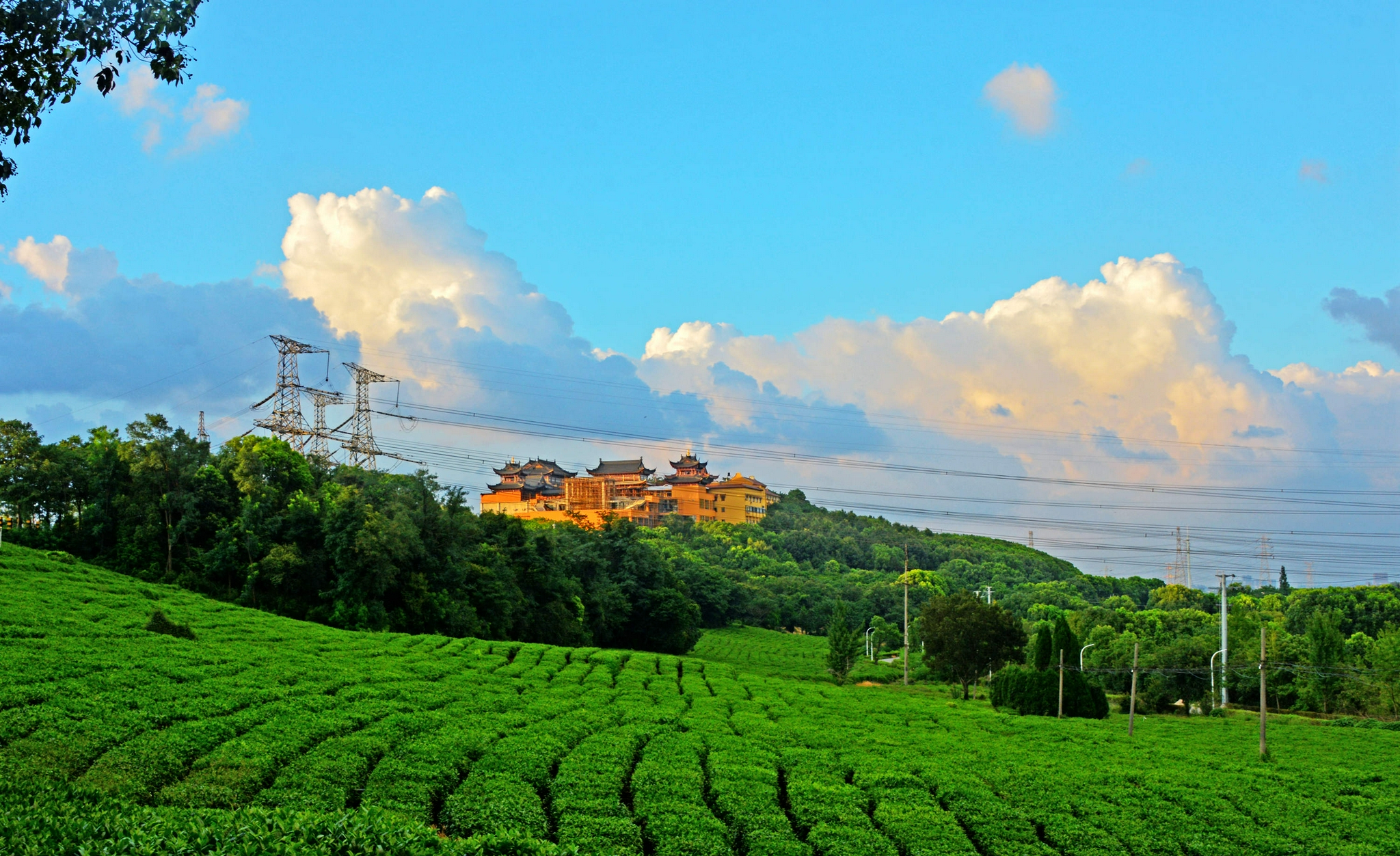 "烟花"风云多变幻,2021年07月22日,江苏无锡锡山区锡北镇斗山