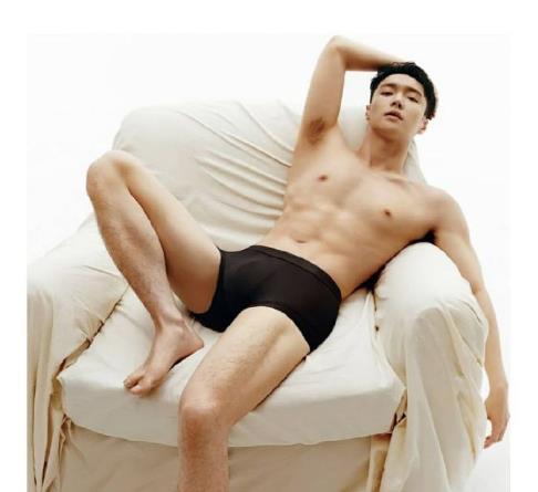 张艺兴内衣广告_张艺兴“顶胯”广告图曝光,阳刚之气没看出来,倒令女生看着尴尬!