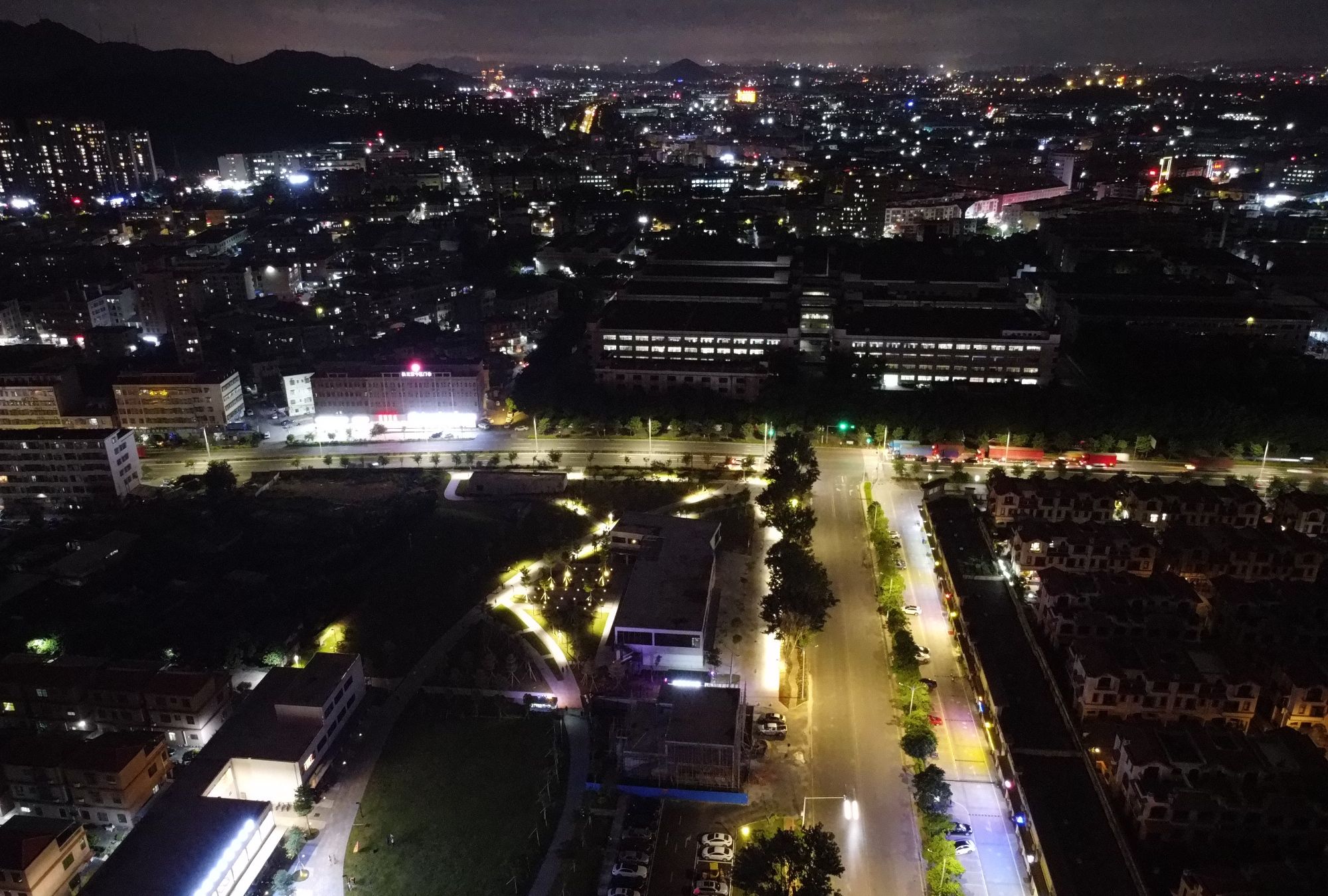 航拍东莞清溪夜景,一起看看美不美_高清图集_新浪网