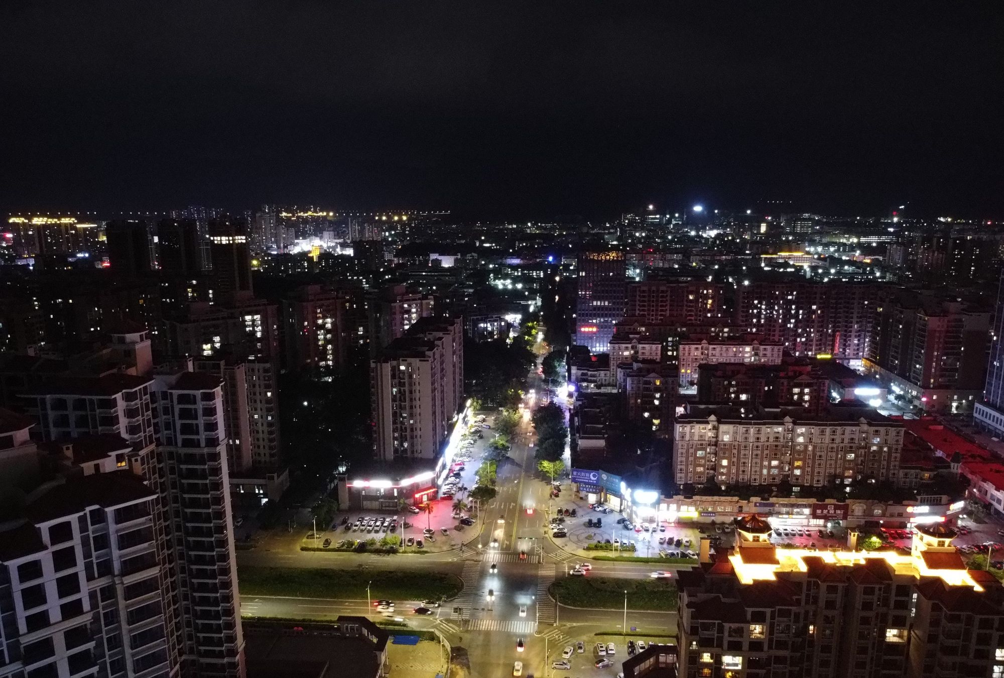 航拍东莞清溪夜景,一起看看美不美_高清图集_新浪网