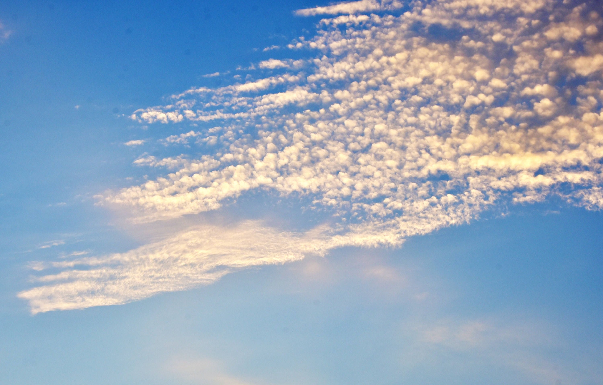 落日时光的美丽云霞,江苏省无锡市锡山区锡北镇斗山村.__财经头条