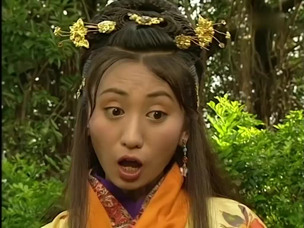 洛神崔芣羞辱郭嬛不知郭嬛是郭女王脑子真笨