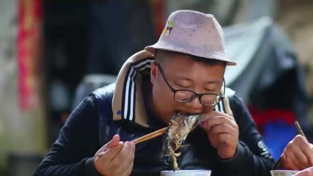 美食米阿米重庆江湖菜"璧山兔"家常做法,麻辣鲜香,越吃越过瘾