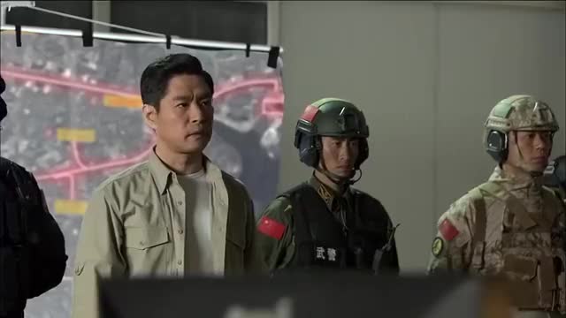 张晨初当年的不告而别,再次相见时欧阳倩直接大骂:我恨你