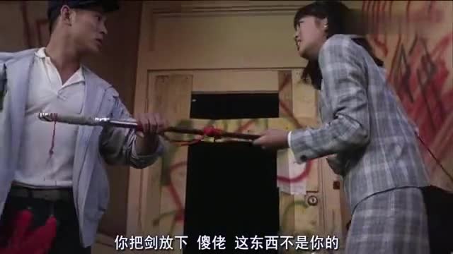 李连杰这部电影里的插曲，竟然是成龙大哥唱的，潮起潮落陪你度过