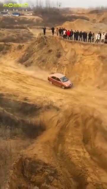 视频：奇瑞QQ6越野,丰田普拉多都认怂