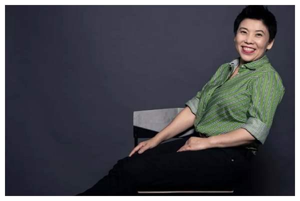 球迷不让杨影解说奥运模拟赛,邓亚萍更合适