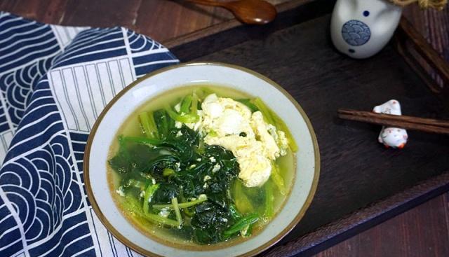 这菜号称营养模范生,春天多给孩子喝这碗绿叶汤,养肝补血有营养