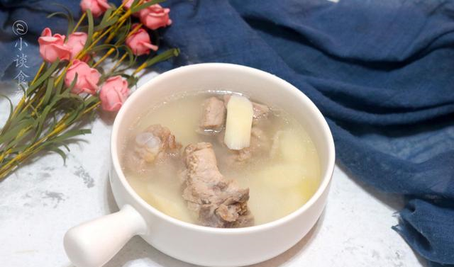 炖肉汤时出现的浮沫,是不是脏东西?很多人弄错,难怪汤不鲜__财经头条