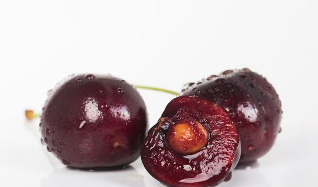 樱桃车厘子傻傻分不清学会这3点一眼就搞定看完别再买错了