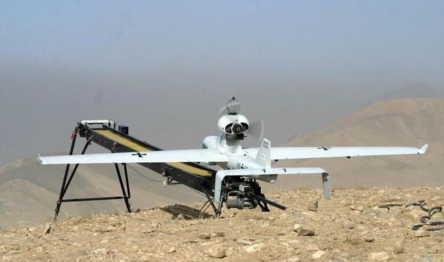 反恐辅助作战装备之德国"月神"x-2000无人机