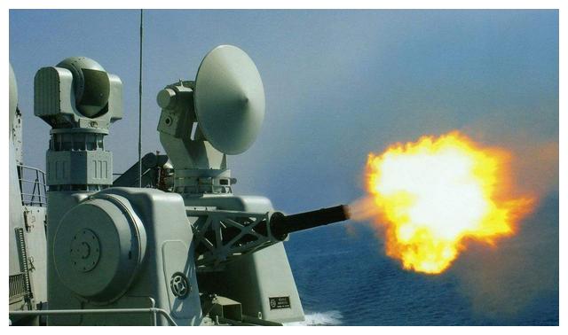 国产1130密集阵系统,每秒射速1万发,可拦截超音速反舰导弹!