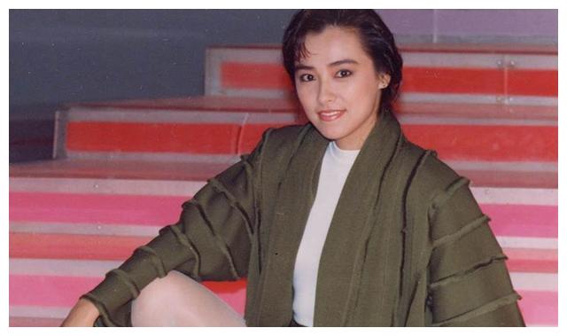 朱宝意息影26年,近况曝光,女儿完美遗传她的女神基因