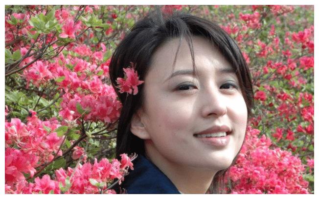 是一个很优秀的女主持人,还嫁入了豪门,并且很支持她的事业