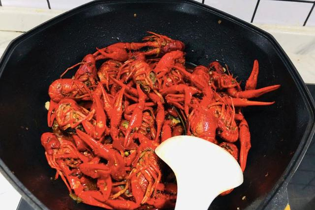 一个女人的精致午餐,晒图发朋友圈火了,网友:足够我一家人吃的休闲区蓝鸢梦想 - Www.slyday.coM 一个女人的精致午餐,晒图发朋友圈火了,网友:足够我一家人吃的休闲区蓝鸢梦想 - Www.slyday.coM