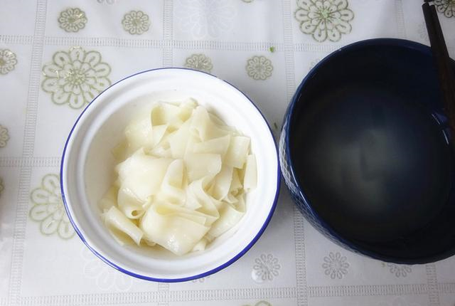 看看我的晚餐面皮，10分钟就上桌，好吃还不长肉，网友：一碗不够休闲区蓝鸢梦想 - Www.slyday.coM