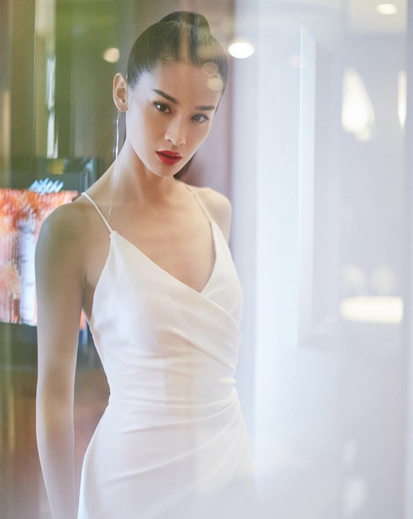 女神屈菁菁:第7126期气质潮流美图欣赏