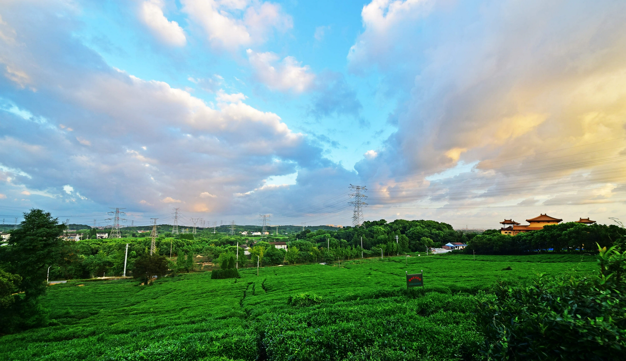 "烟花"风云多变幻,2021年07月22日,江苏无锡锡山区锡北镇斗山