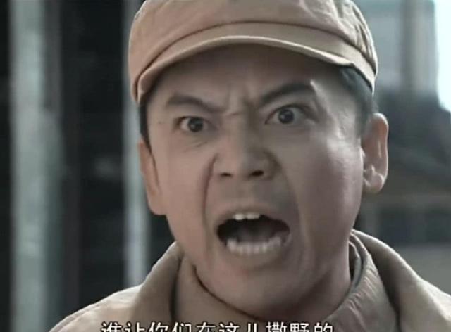 亮剑大对比同是教训段鹏一个气场十足另一个却越骂越娘