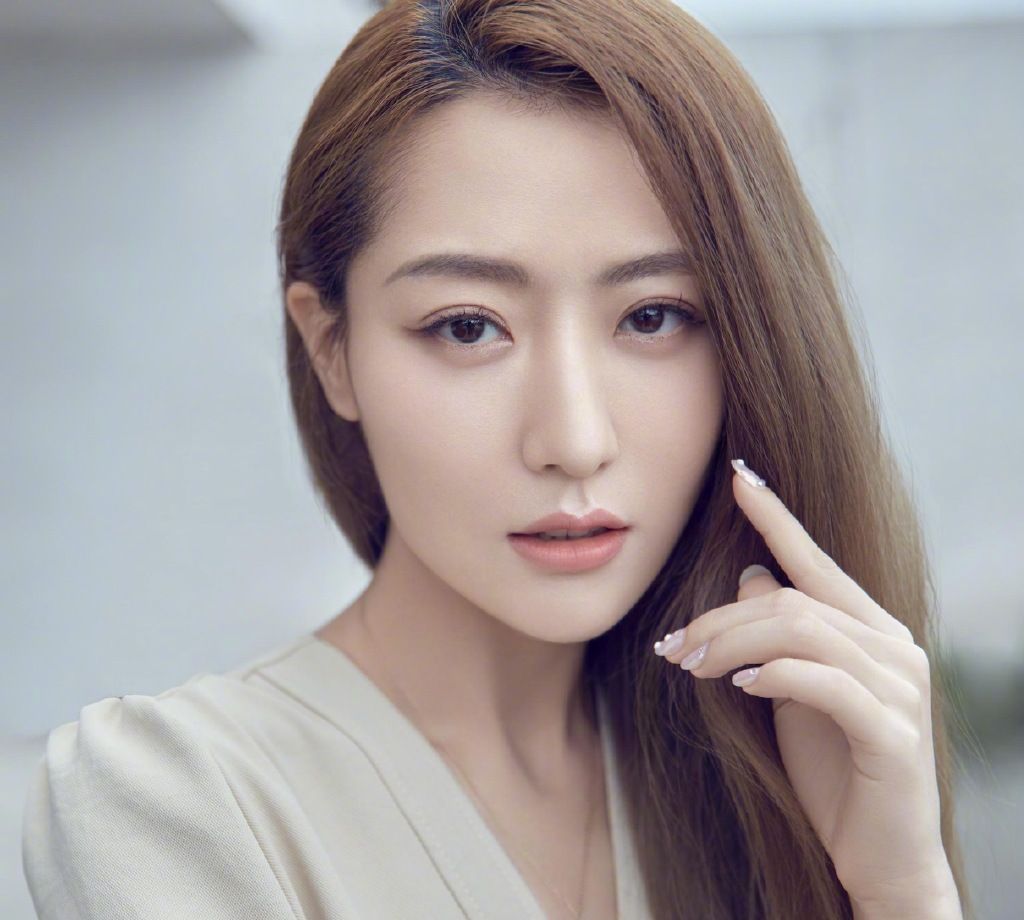 玉漱公主白冰,气质绝佳,美丽动人