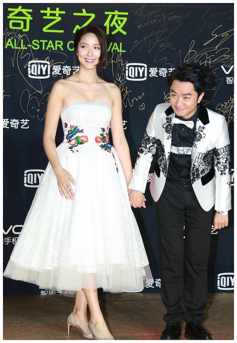 175cm大高个与王祖蓝同框,对比喜人|李亚男|王祖蓝|身高_新浪新闻