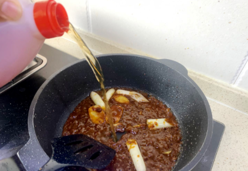 牛肉要三酱？听完老师傅的说法，涨知识了，难怪自己做的不好吃休闲区蓝鸢梦想 - Www.slyday.coM