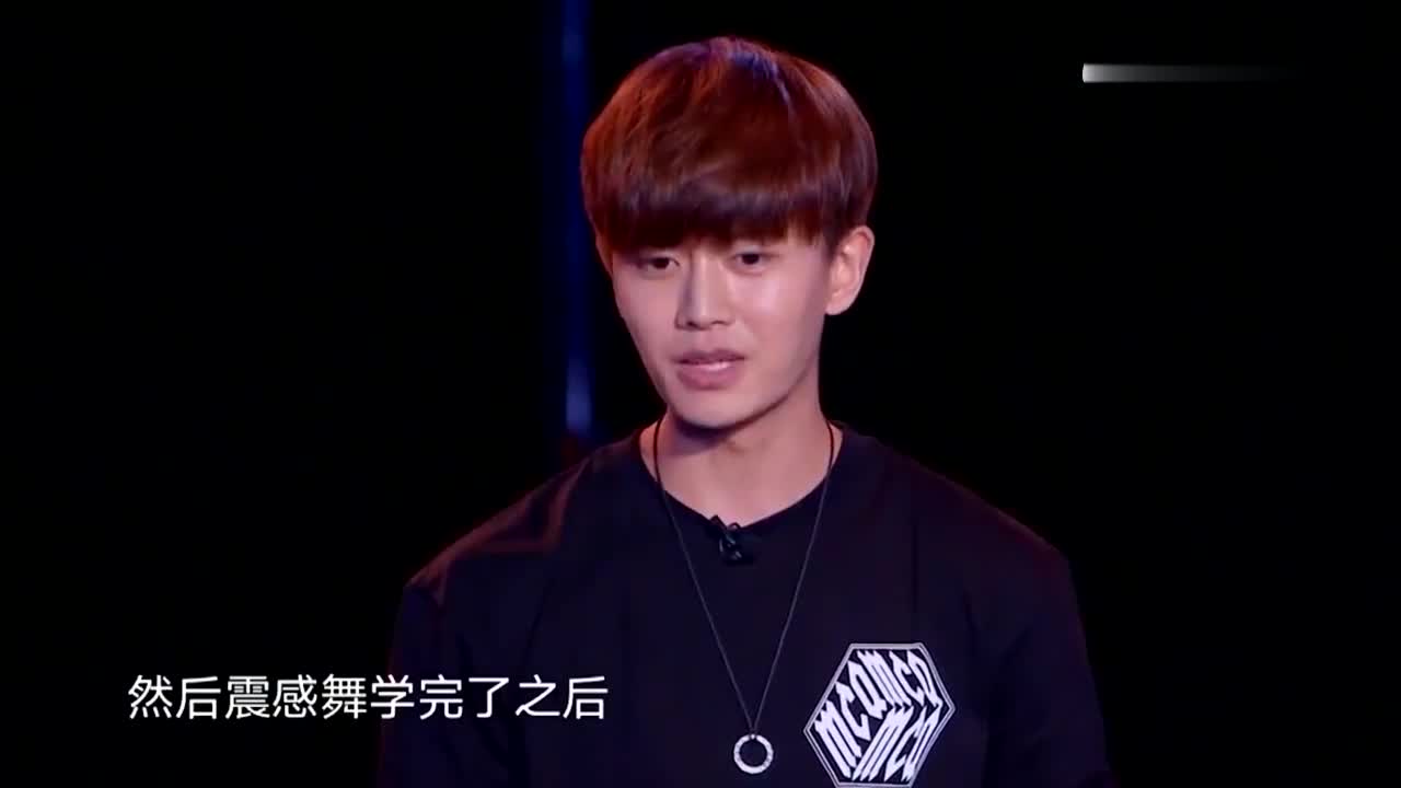 任嘉伦跳舞集锦,原来跳的这么好,金星都愣了,难怪能当评委呢!
