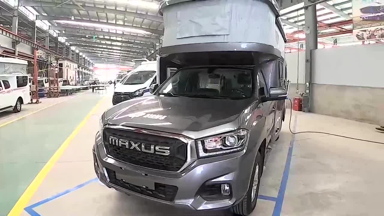 视频：四驱自动挡皮卡底盘还能加拖挂，大通T60齐星升顶房车，五座三铺