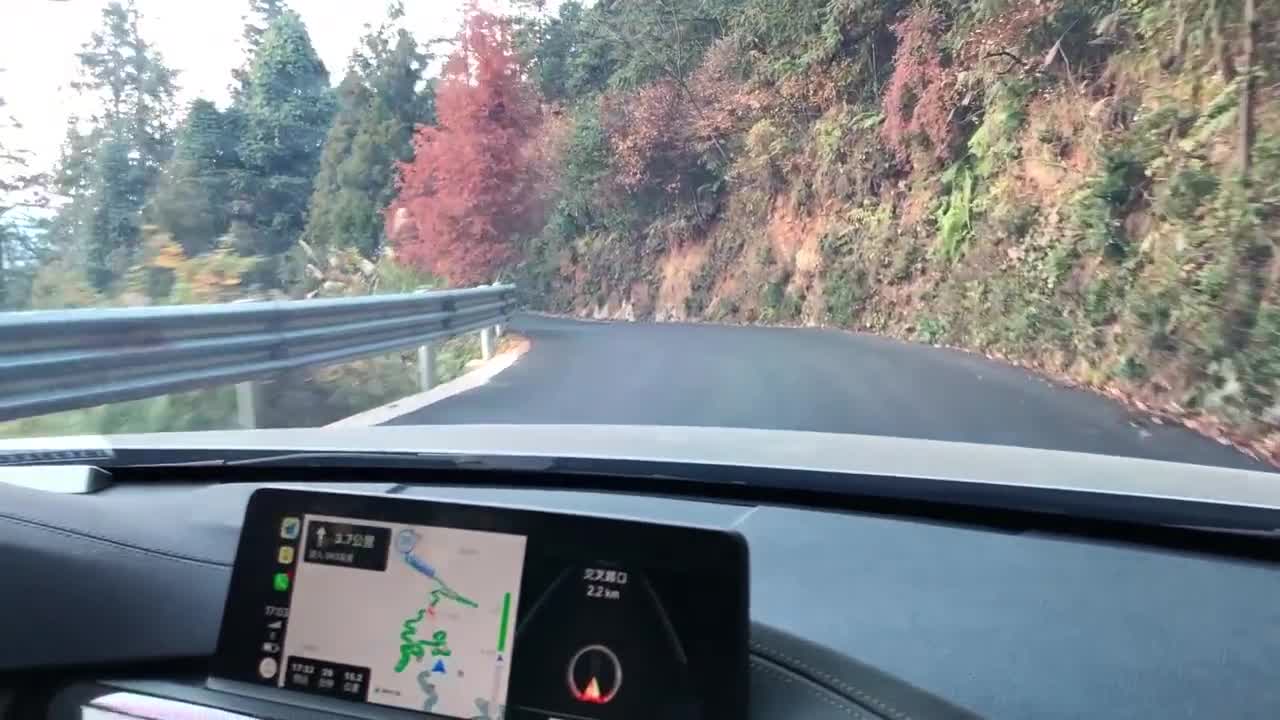 山路开车,从过弯这几个动作,就能看出新手和老司机的区别