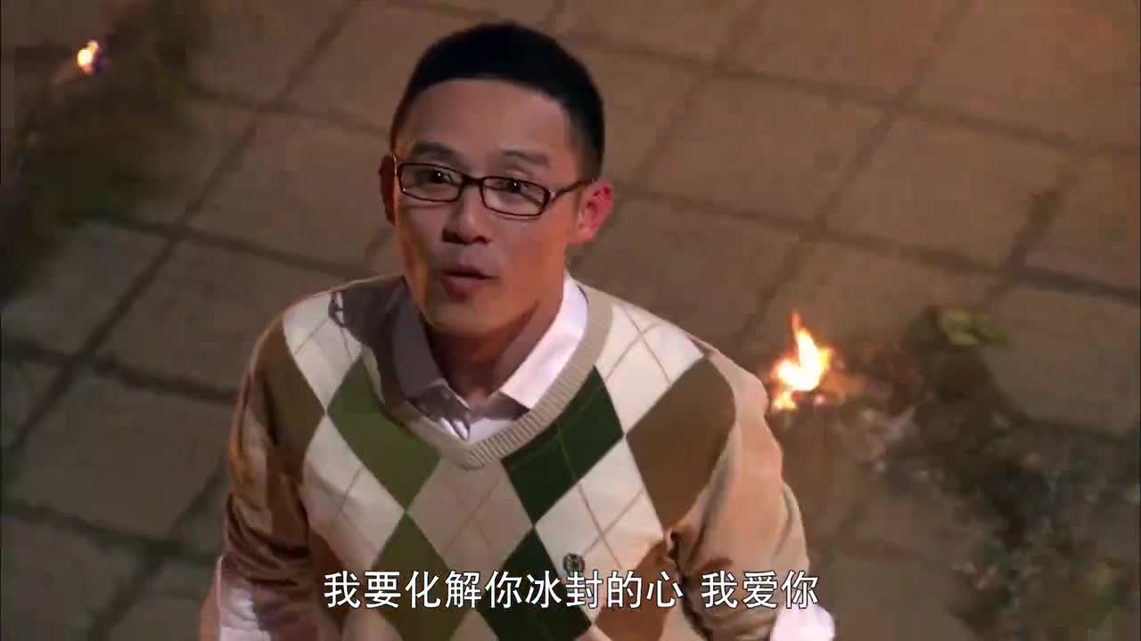 门第:马小龙求爱成功,不料女友的老爸不喜欢他,被卫兵轰了出去