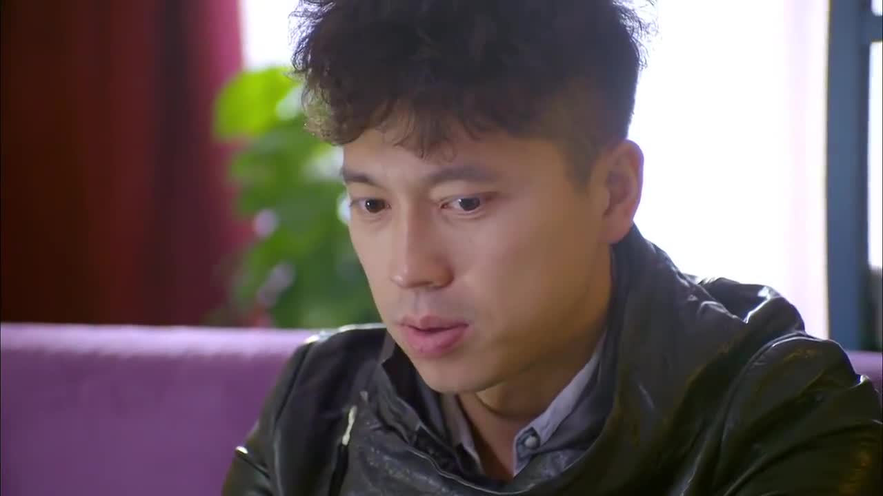 谈判冤家第17集:牵手比喻兄妹情,铮铮婉拒曹春爱