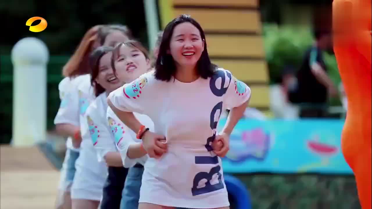 摇啊笑啊桥:美女小姐姐搞事情,恐龙小哥哥可不惯着,卖力摇桥!