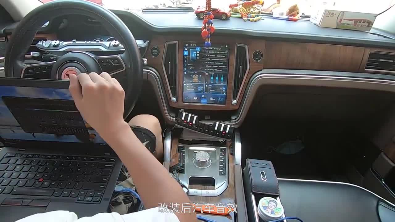 视频：众泰T800想要的好声音，一台讯图DSP足矣