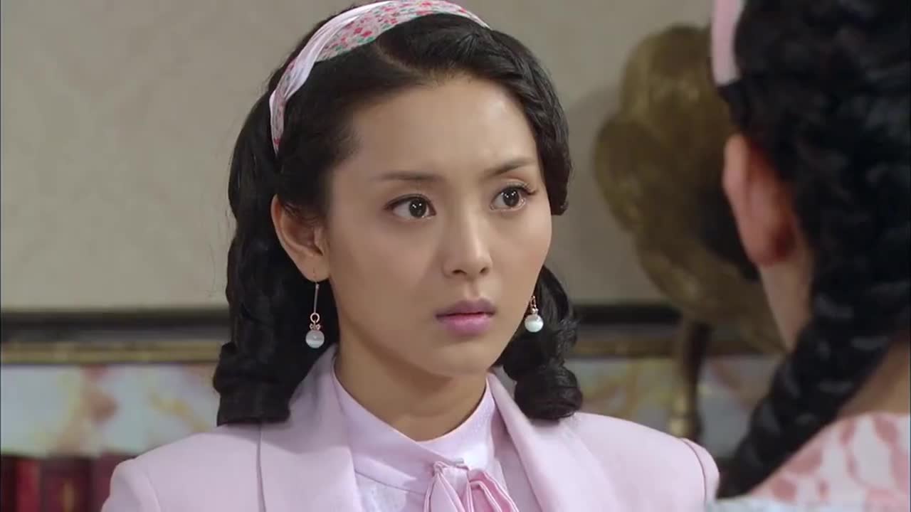 后妈的春天:初见继女包大元就开始吐槽,关键时刻还算有点用处