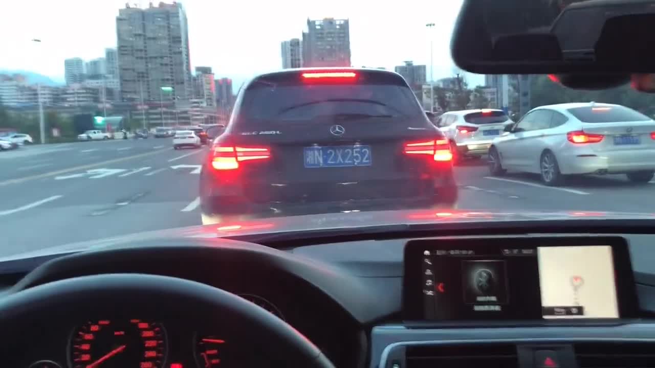 上下班开车演示新手看完不紧张驾校真没教过啊