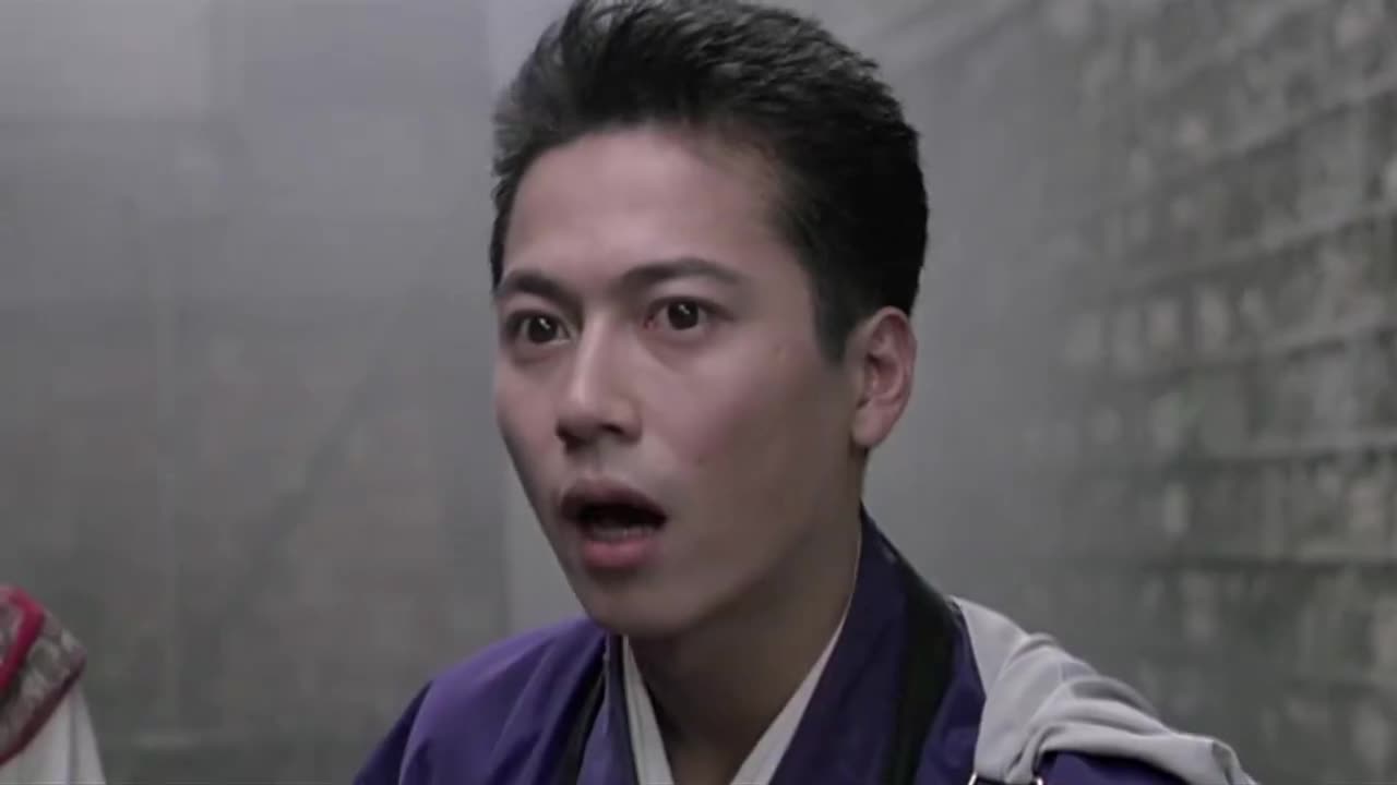 元彪发现阿修罗一时心慈手软竟然让她打开了地狱之门