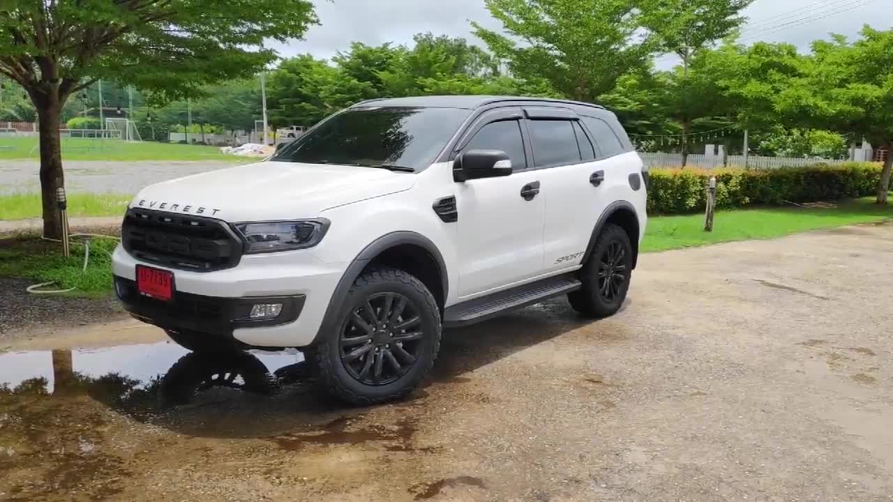 2020款福特撼路者实车展示,这颜值和内饰,给个不喜欢的理由