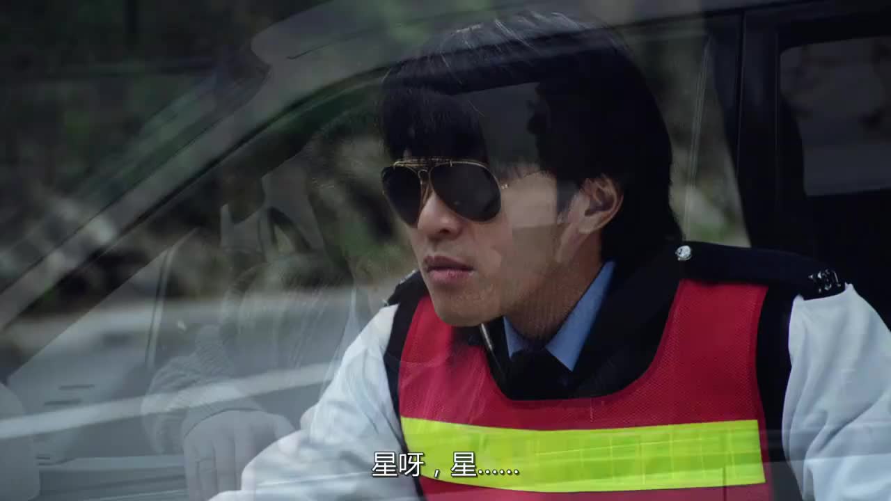 逃学威龙2要想混得好就得会讨上司开心连达叔都进了重案组