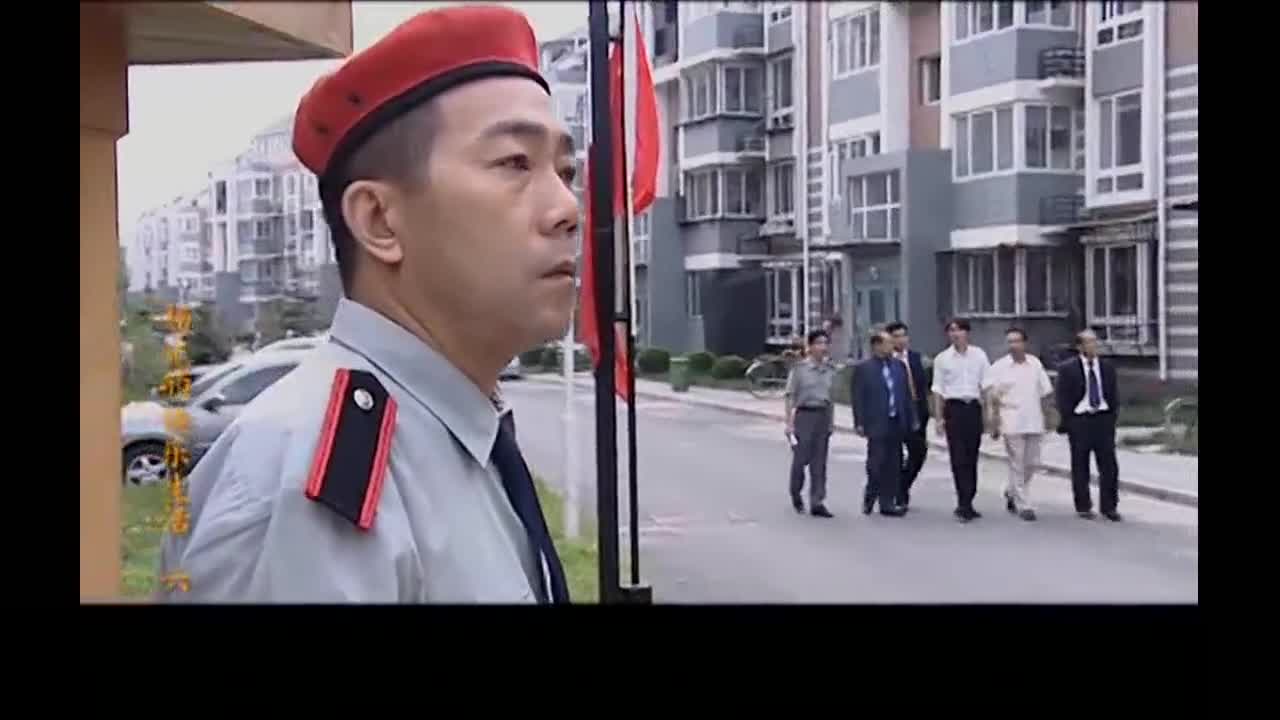 杨光的快乐生活杨光站岗被富公子称赞是艺术太抽象了