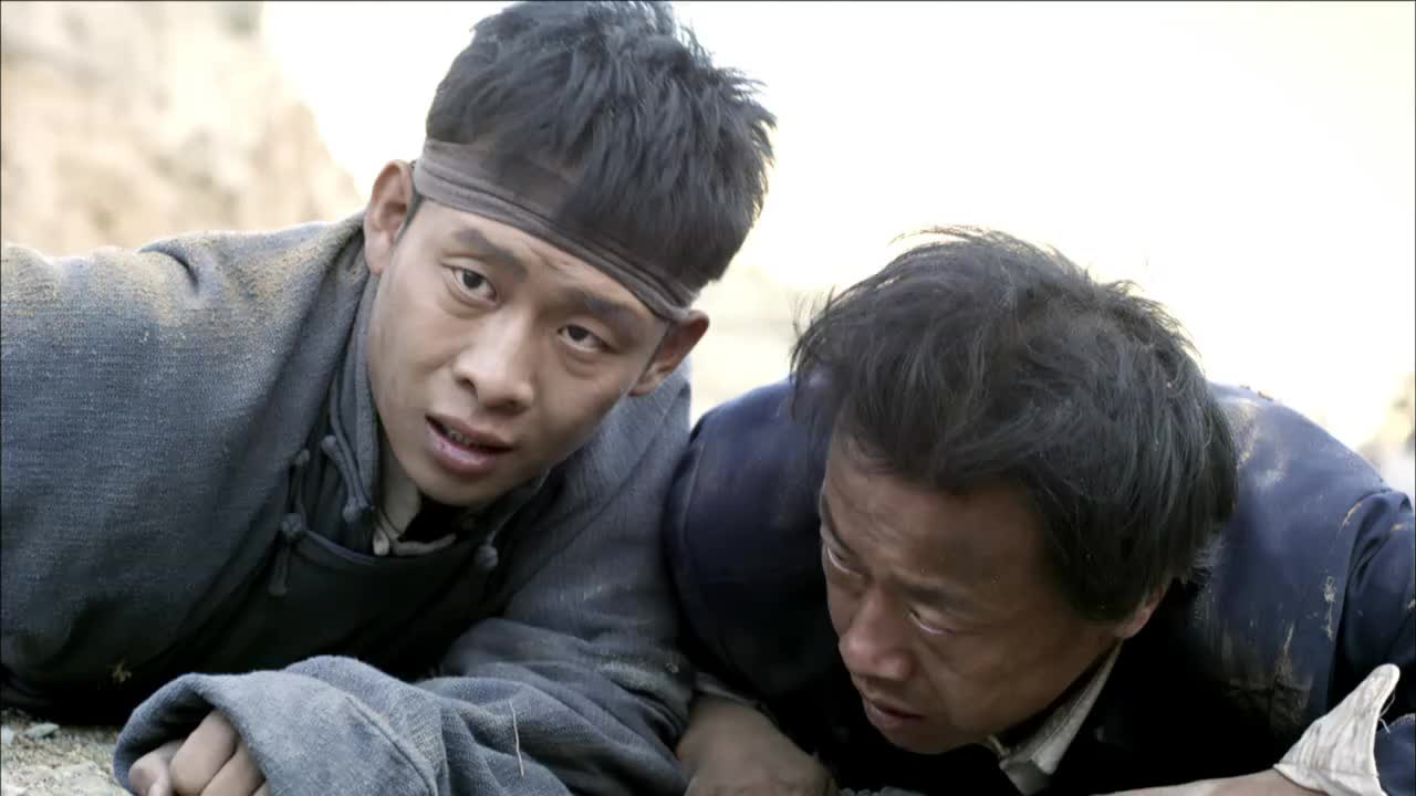 好家伙听到自己的名字了何思齐跟小欠都惊呆了