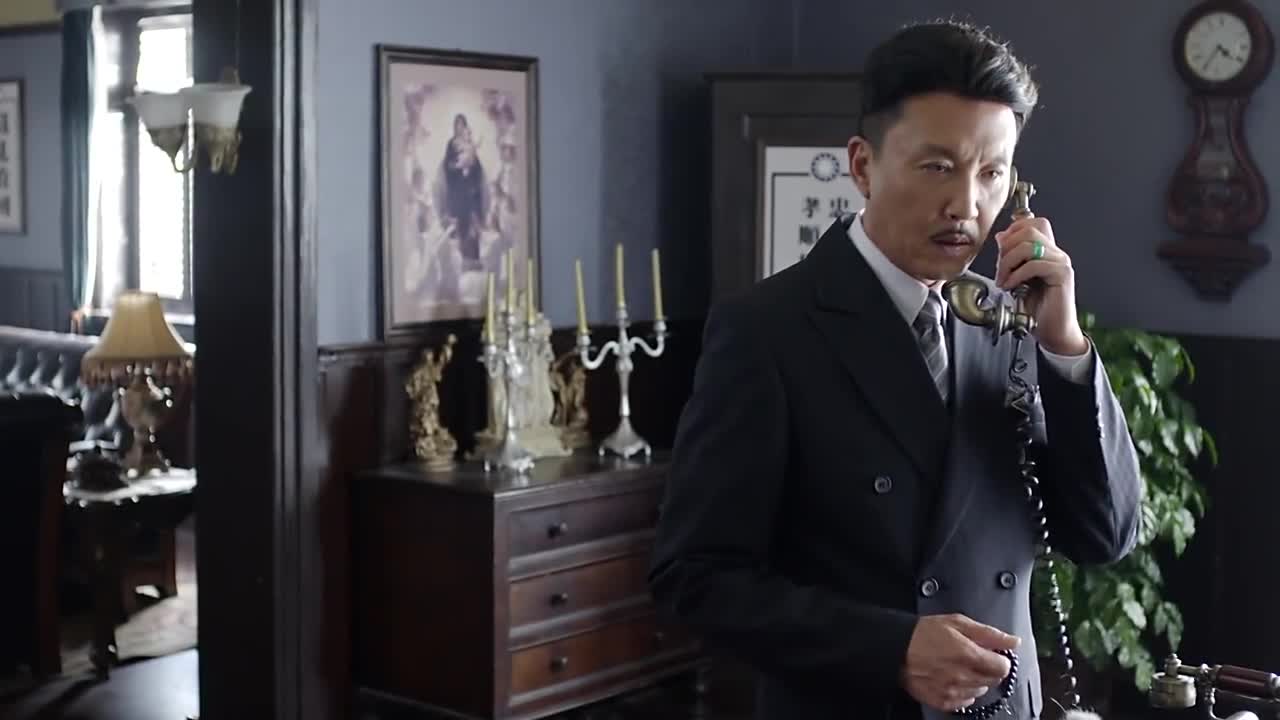 无名者杨队长铁面无私自己人犯事写自白书坚持让他按手印