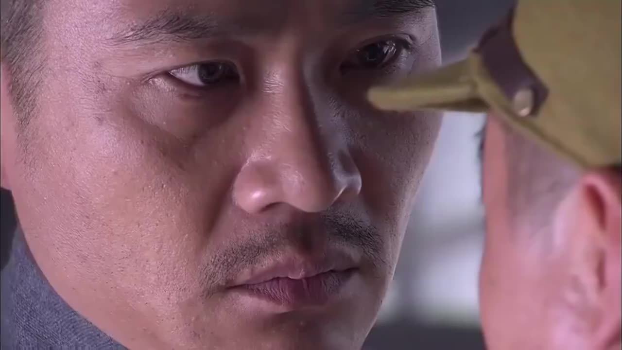 箭在弦上井口下令抓索杰没想索杰身手这么好井口看愣了