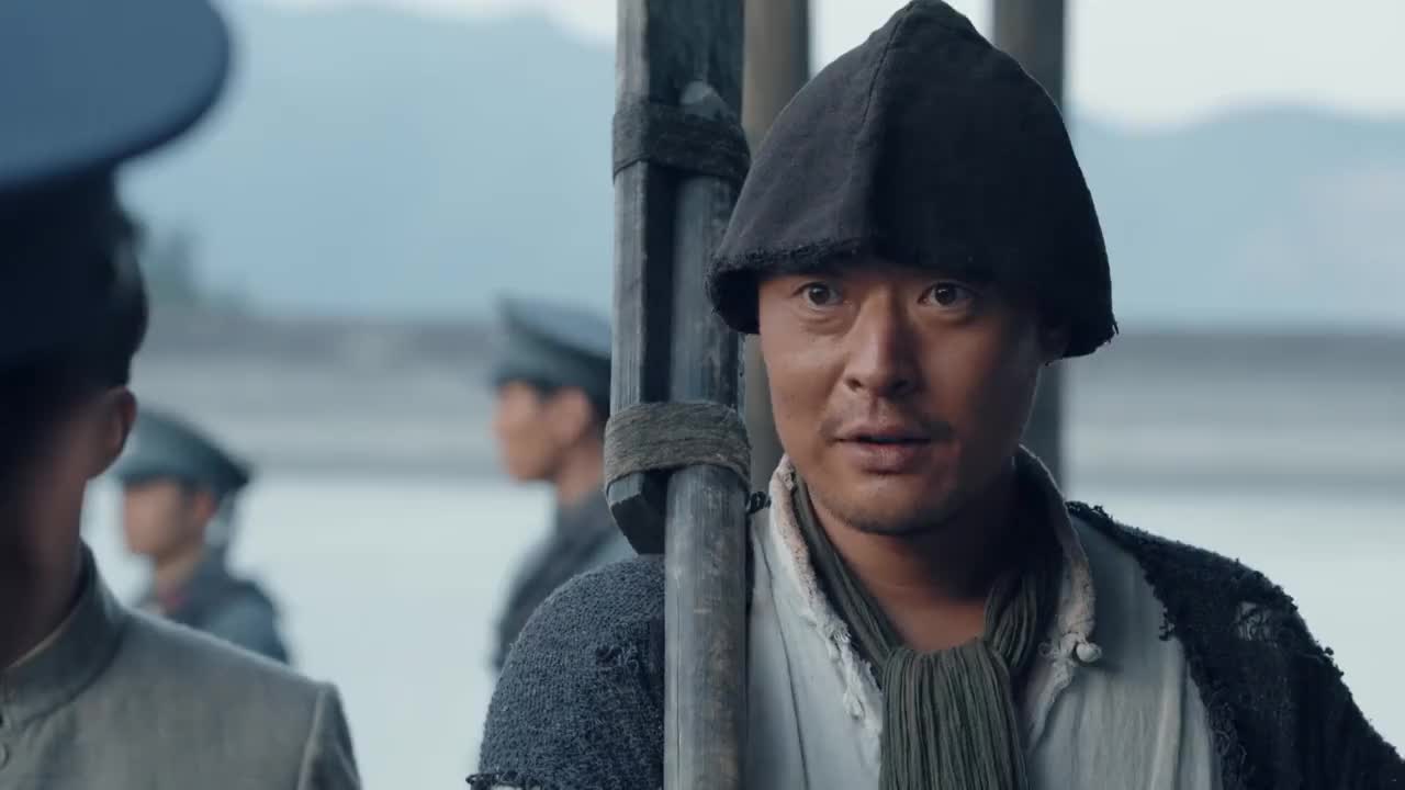 绝密使命赖寿章扣下留学生们盘查幸好潘雨青出现解围