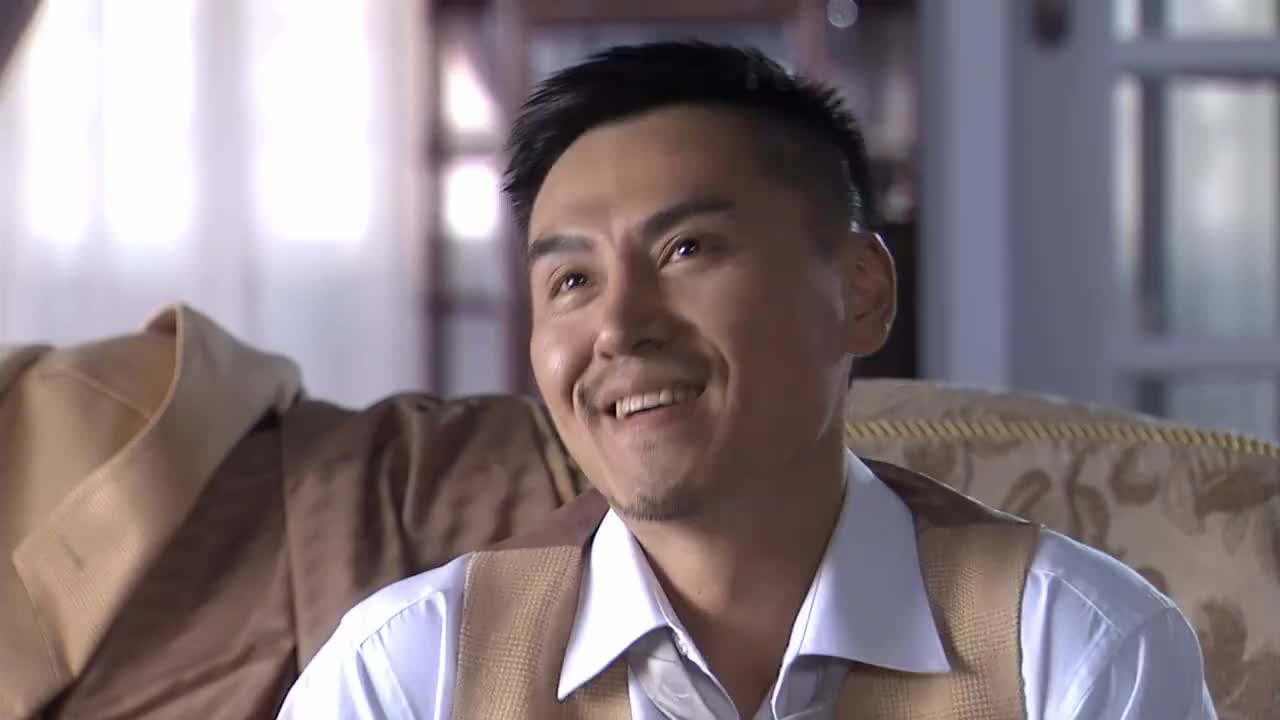五号特工组何坚一声不吭的离开让众人很生气剑平发怒赶他离开