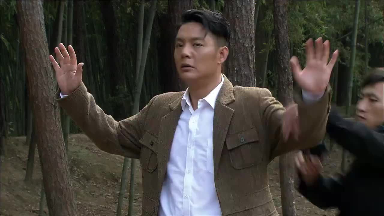 精彩推荐周方淮还在与沈耀祖嬉皮笑脸殊不知自己被陷害了