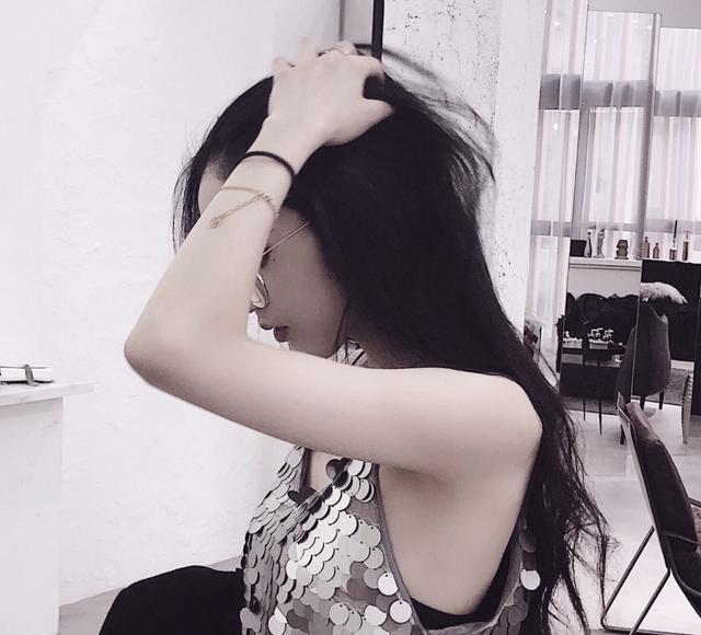 适合发朋友圈霸气有范儿的个性句子,你喜欢哪一句?