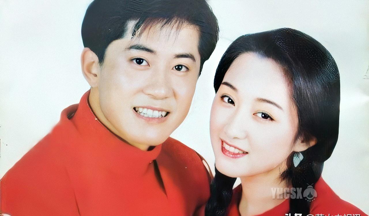 其实,有很多男女二人组合歌手都曾被称为金童玉女,只是无论从影响力