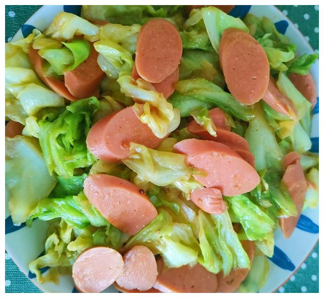 简单下饭的火腿炒包菜一学就会